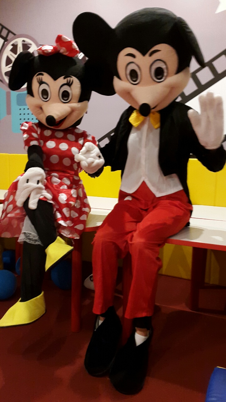 maskote mickey minnie mouse ro�endan