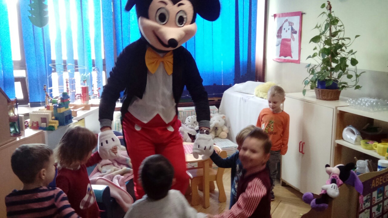 maskote mickey minnie mouse ro�endan